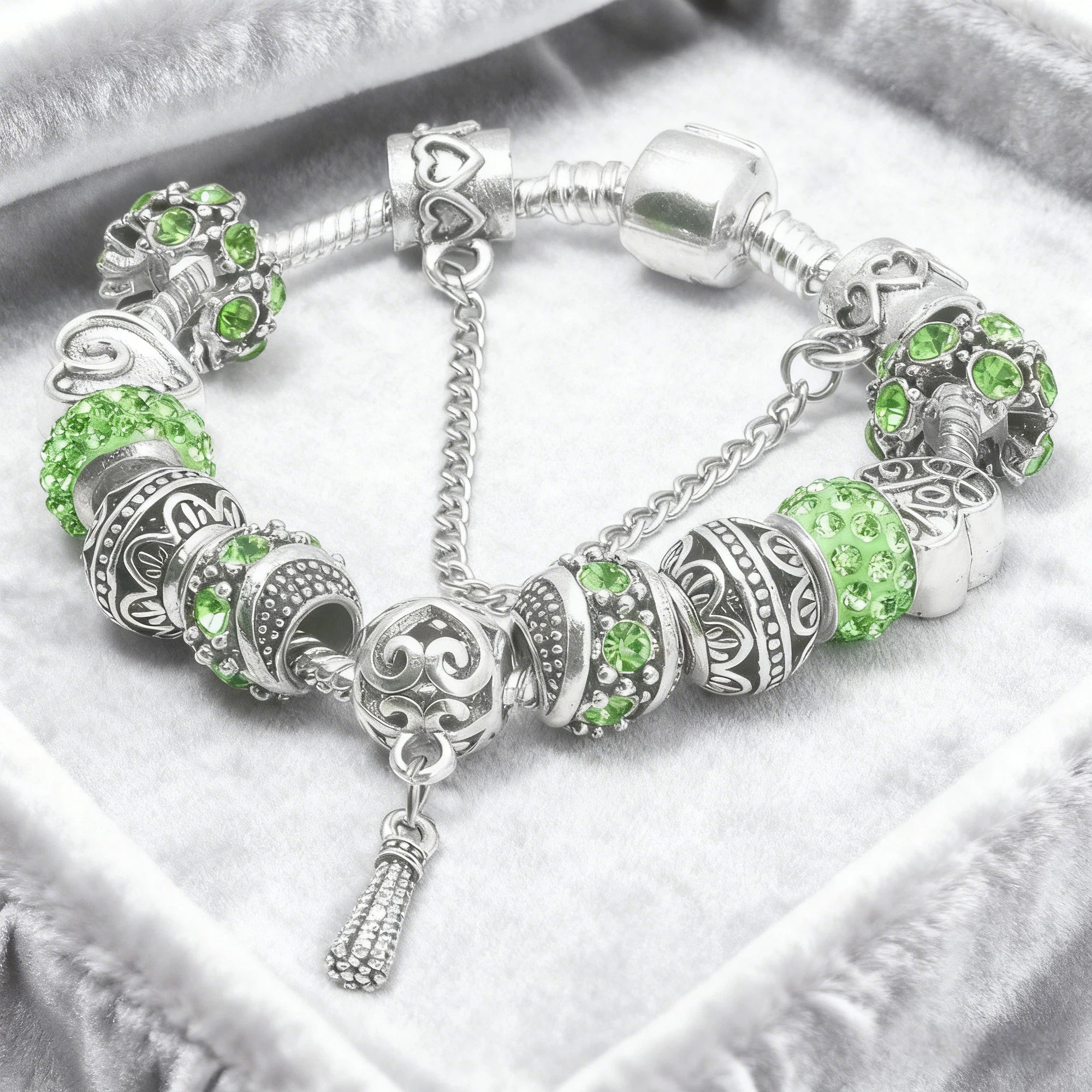 Women’s Vintage Silver-Plated Charm Bracelet - Crystal-Embedded Hollow Carved Multi-Bead Fashion Jewelry(green-20cm)