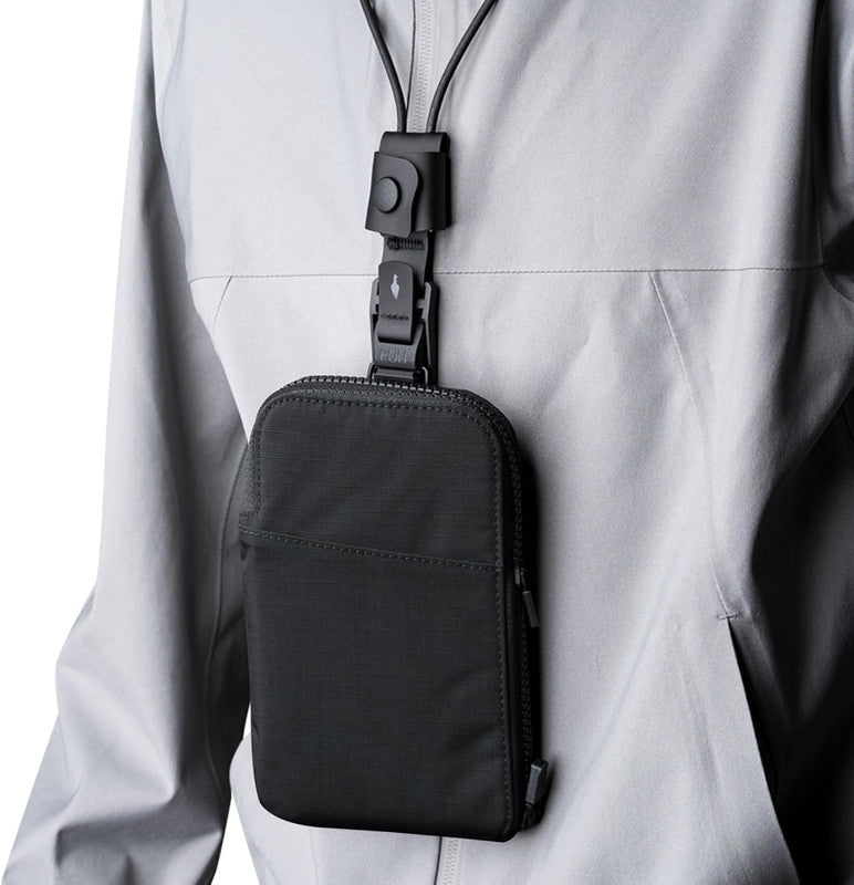 Travel Wallet - RFID Passport Holder, Self Locking Zipper Wear & Tear-Resistant Material, 3 Passport Pockets and 3 Card Slots - HUB Accessories-Green