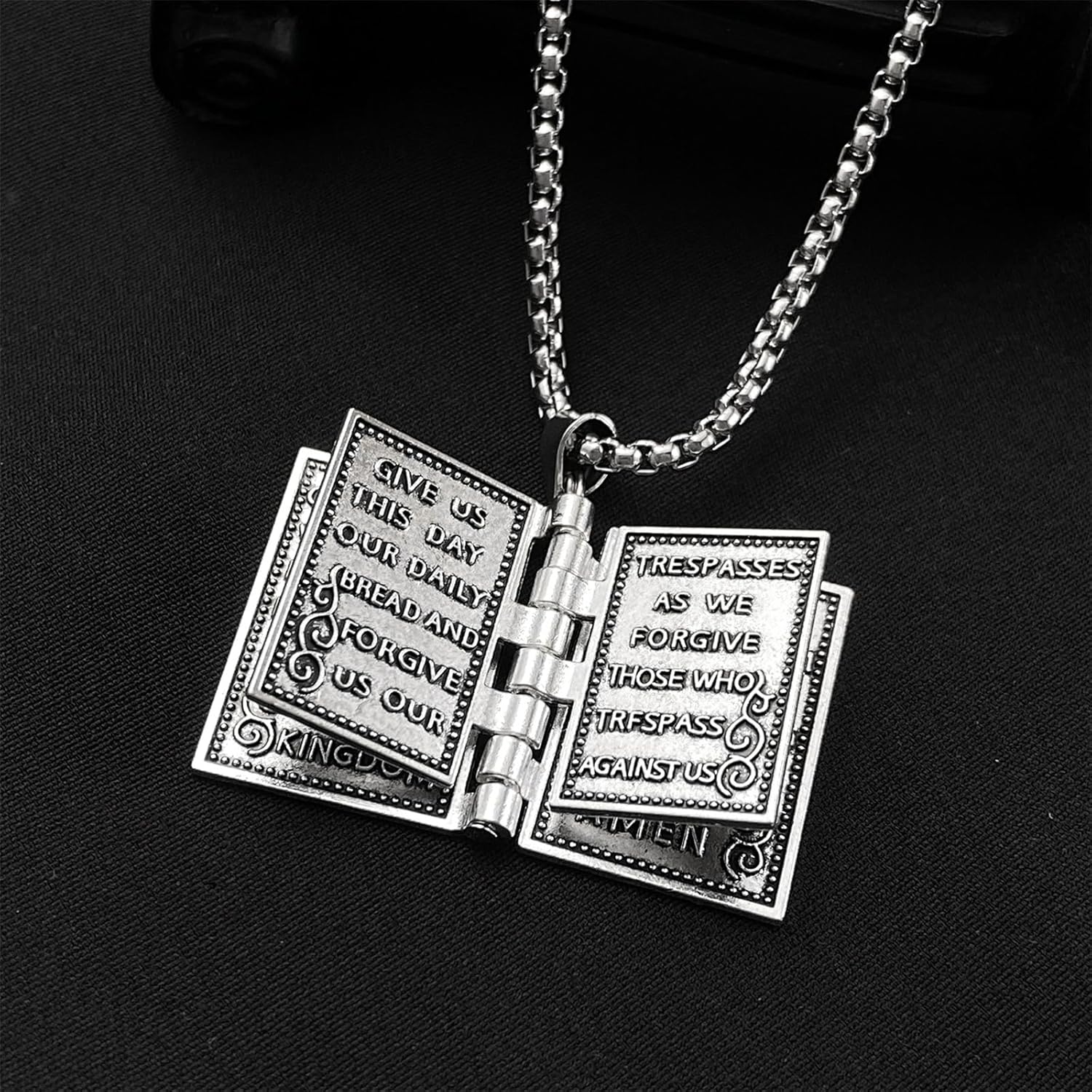 2PCS Holy Bible Book Pendant Necklace for Women Men Fashion Retro Scripture Miniature Readable Bible Openable Prayer Verse Adjustable Chain Necklace Christmas Charm Jewelry
