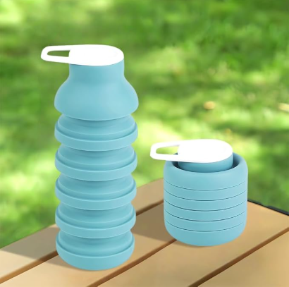 Collapsible Water Bottles, Reusable Water Bottle with Buckle, 600ml Silicone Leakproof Portable Bottle for Gym Camping Hiking Sports Outdoors, Travel Essentials for Flying Cruise Ship, Green