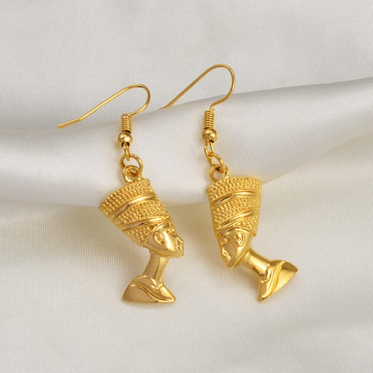 Egyptian Queen Ear Hoop Earrings - Ethnic Women Nefertiti Larger Earrings Vintage Pattern Unique Country Flag Hip Hop Piercing Drop for Ladies, Gold