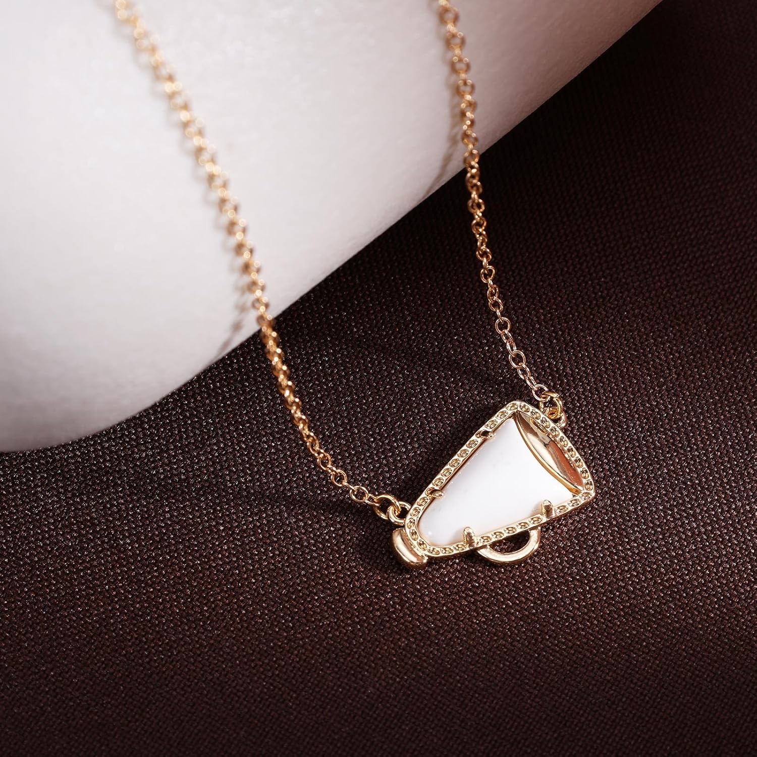 Cheerleader Gifts Cheer Necklace, Cheerleading Necklace for Women Cheer Team Gifts Pendant Charm Necklace Jewelry Cheer Coach Gifts for Women Mom Coach