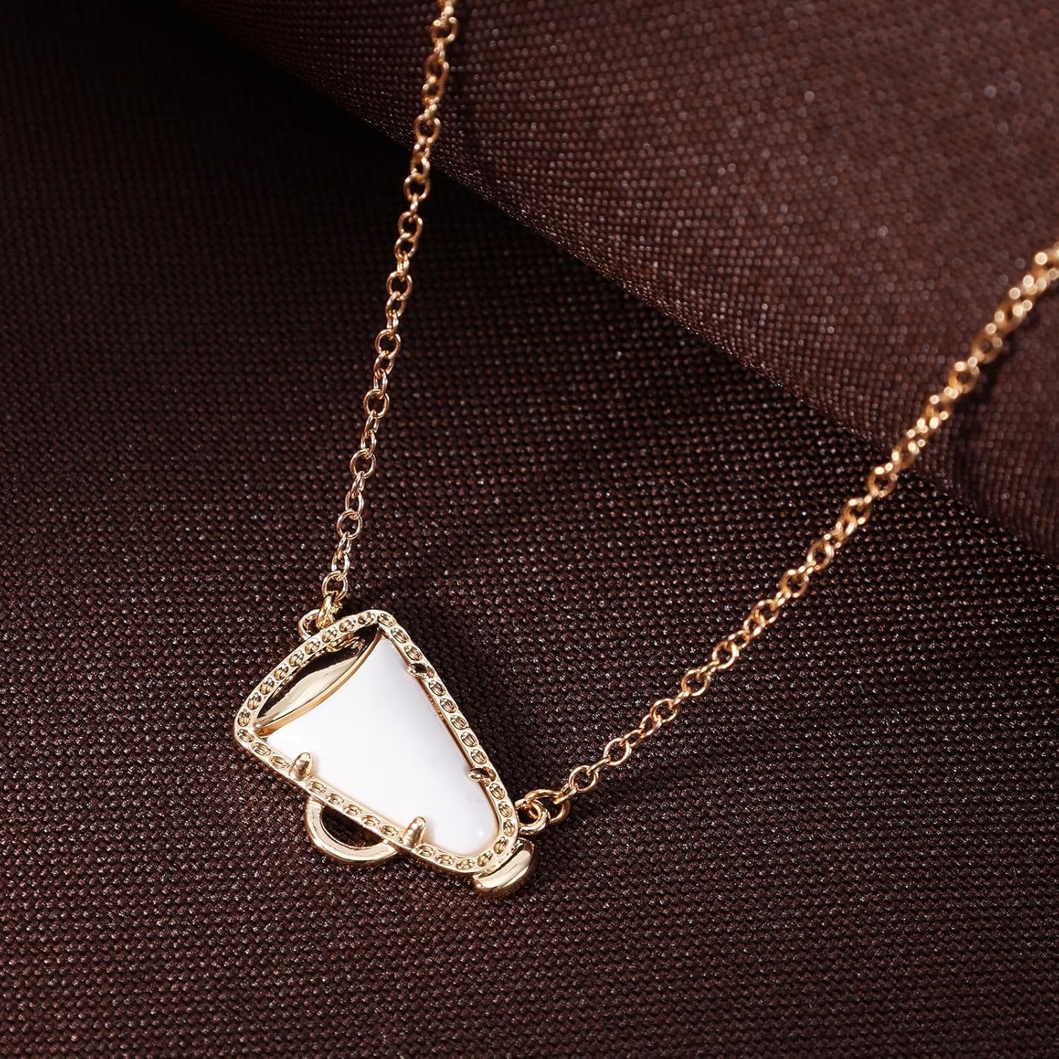 Cheerleader Gifts Cheer Necklace, Cheerleading Necklace for Women Cheer Team Gifts Pendant Charm Necklace Jewelry Cheer Coach Gifts for Women Mom Coach