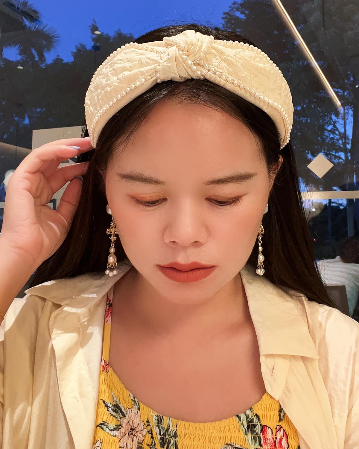 Women's Boho Knotted Wide Pearls Headbands for Women Non Slip, White Fabric Stretchy Cute Knot Headband, Girls Hair Accessories (Cream Knot)