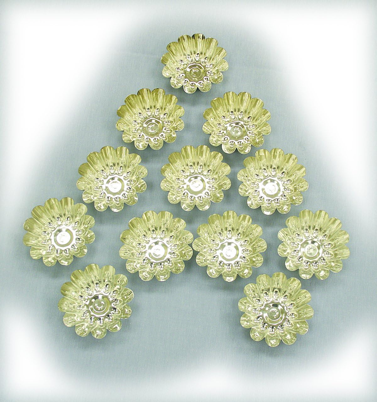 Bethany Housewares Sandbakkelse Tins 2 1/4"