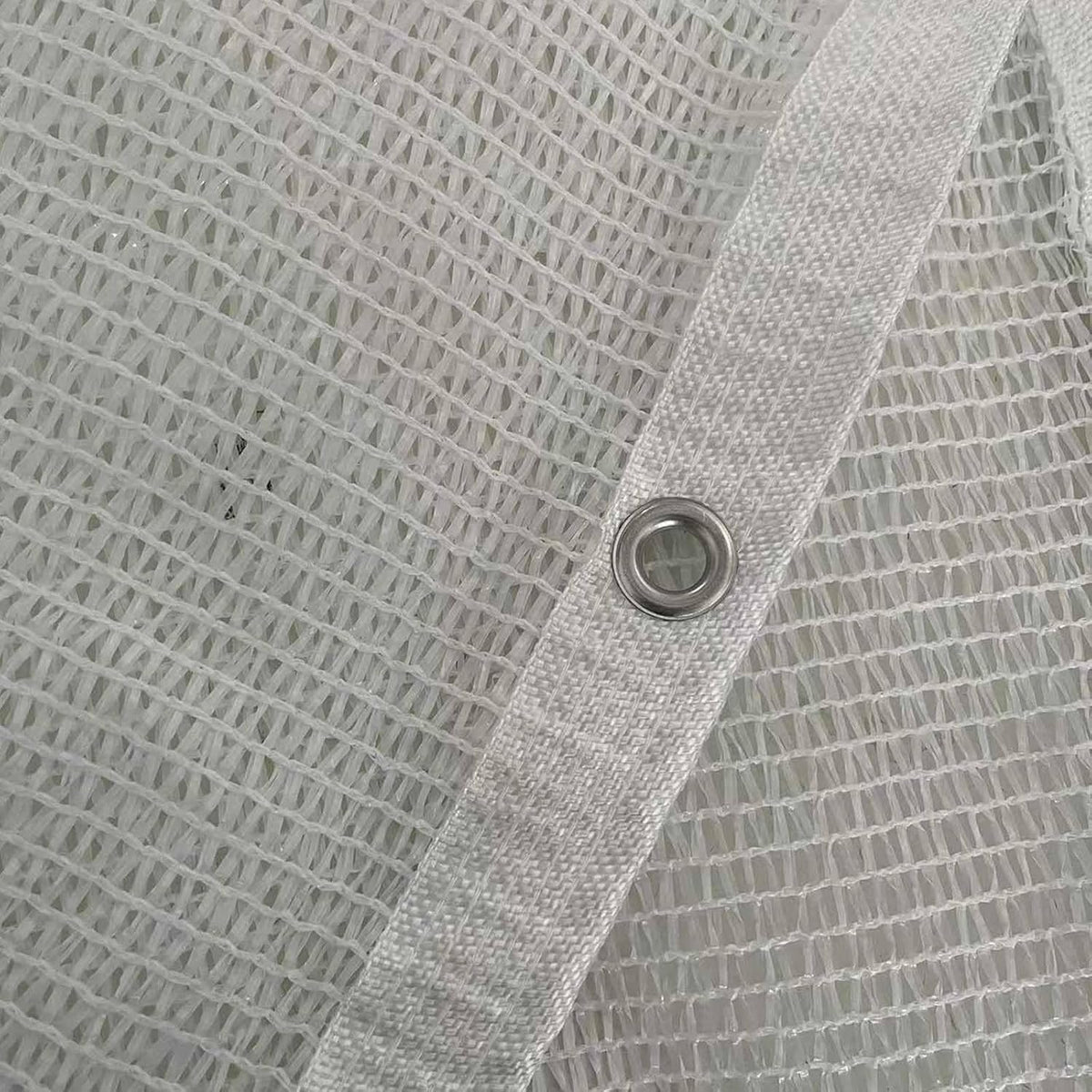 30% Sunblock Shade Cloth Garden Shade Mesh Tarp with Eyelets and Ropes UV Resistant Sunblock Shade Cloth for Garden, Pergola, Patio Plants, Greenhouse，Outdoor(2x6.0m/6.6x19.7ft)