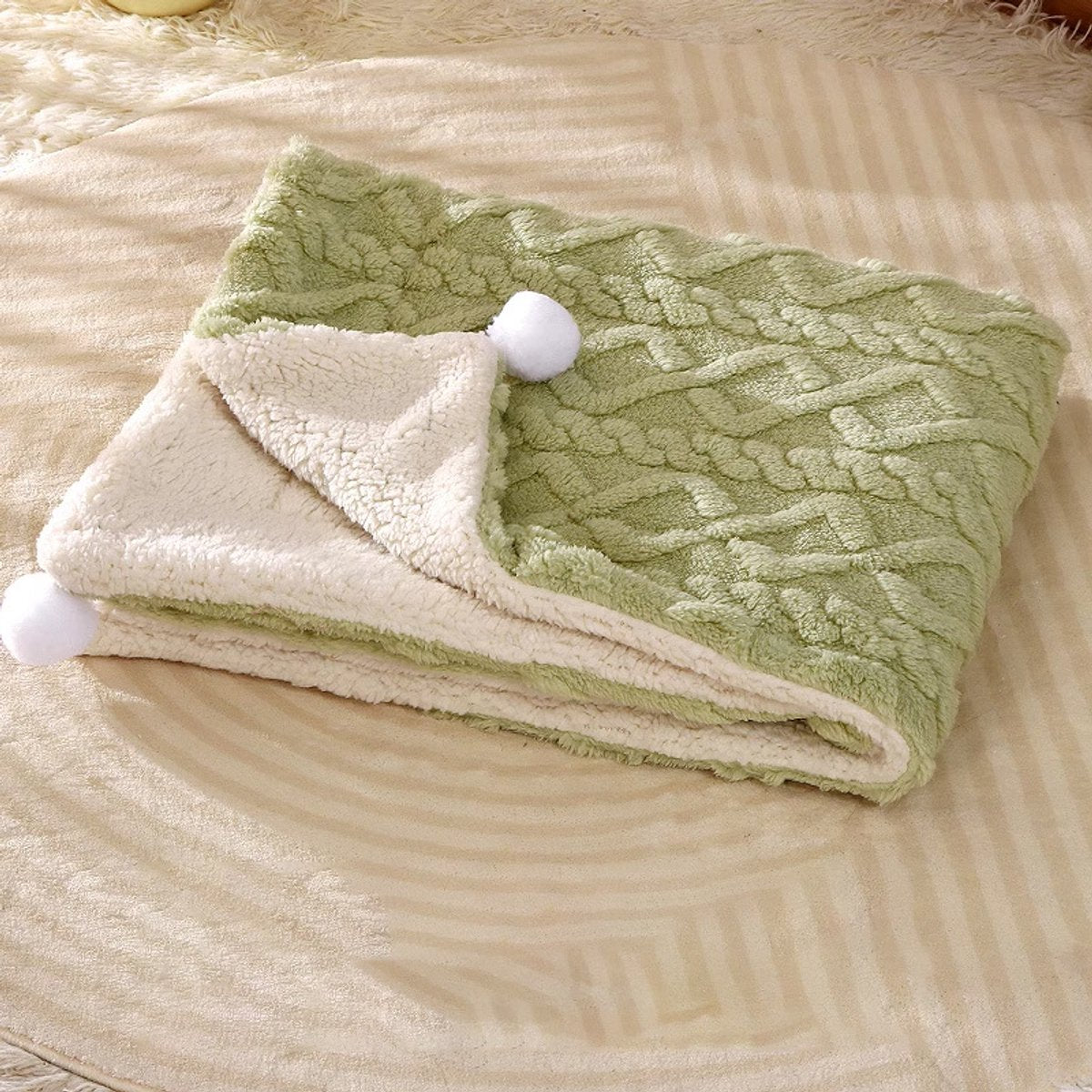 Pet Mat - Soft Pet Blanket - Warm Plush Blanket for Dogs and Cats - Comfortable &amp; Cozy Sleep Blanket - 55*45cm