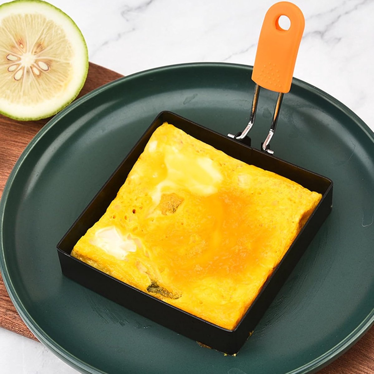 Egg Packaging - Pack of 4 - Egg Packaging - Square Egg Packaging - Non-stick Stainless Steel Square Shape - Square Omelette Mold - With Silicone Insulated Handle - 10x8cm