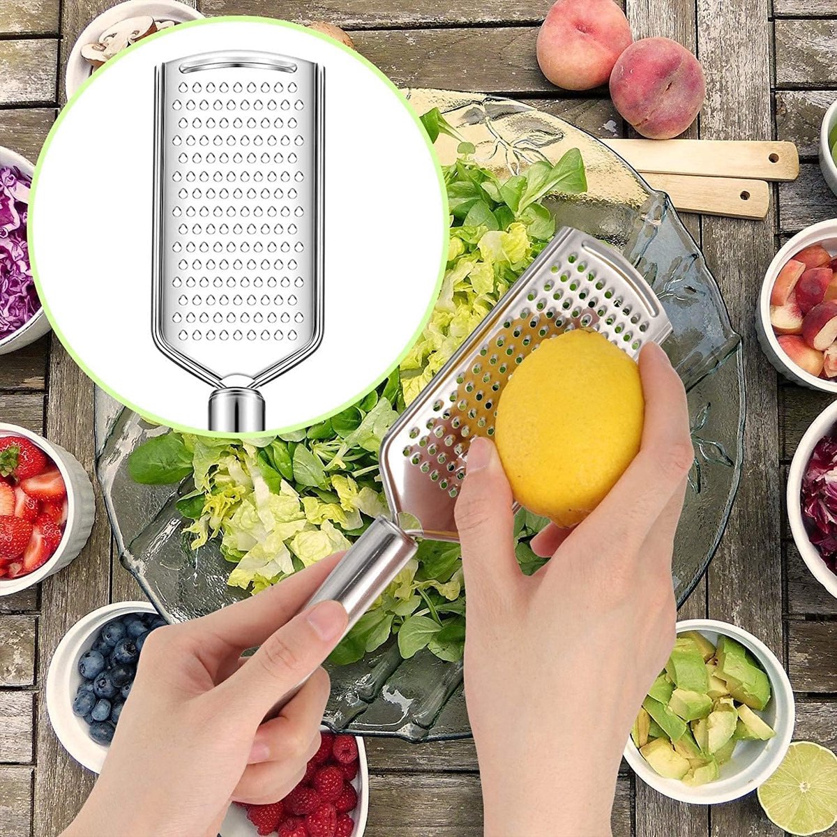 Stainless Steel Flat Grater - 1 Piece - 23.5cm - Perfect for grating garlic, cheese, chocolate, lemons and limes - Durable and rust-resistant - With hanging holes (1 piece)