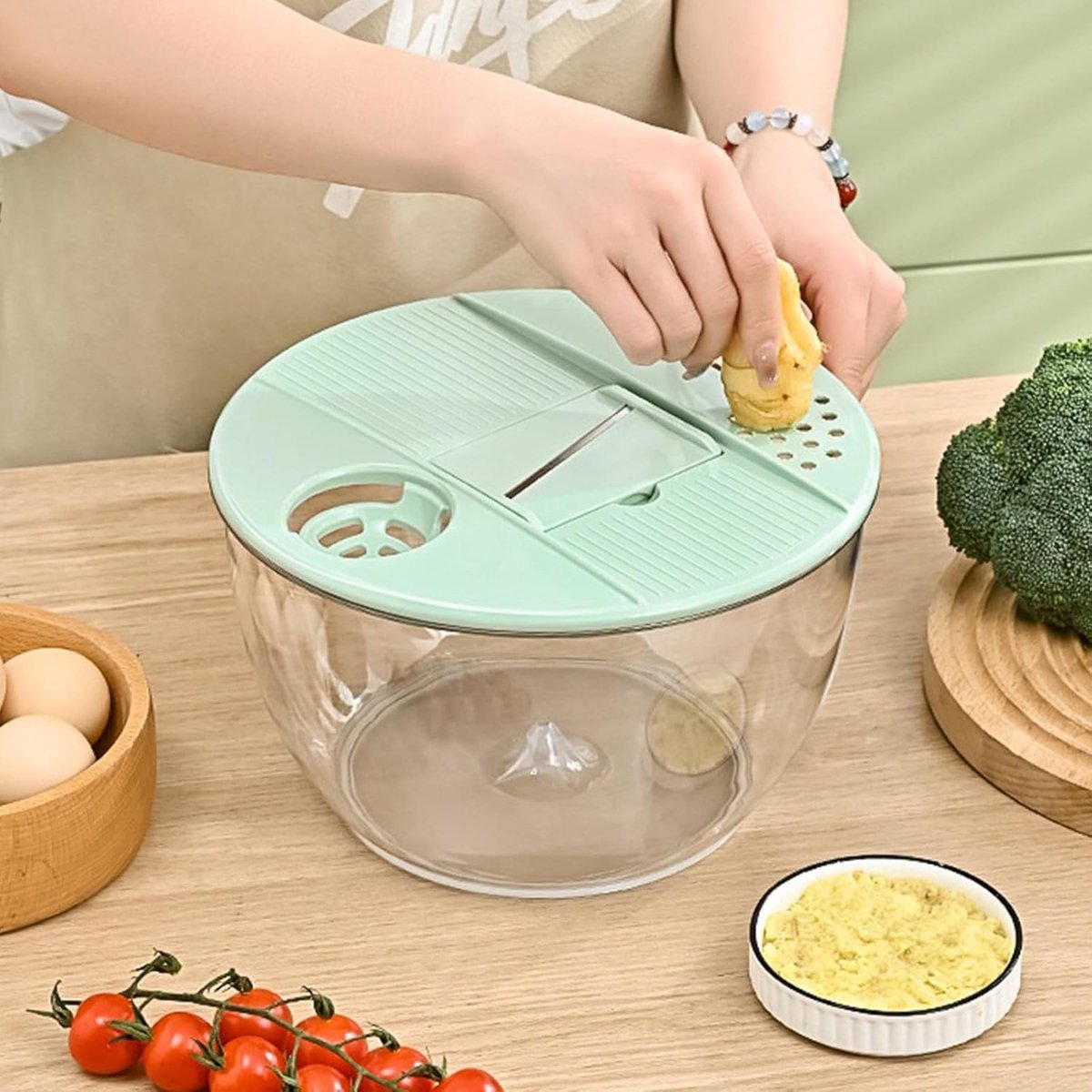 2-in-1 Double Decker Vegetable Dryer - Fruit Salad Drainer - Six Replaceable Blades - Salad Dryer - Double Decker Basket Kitchen Appliance - Double Decker Vegetable and Fruit Washer