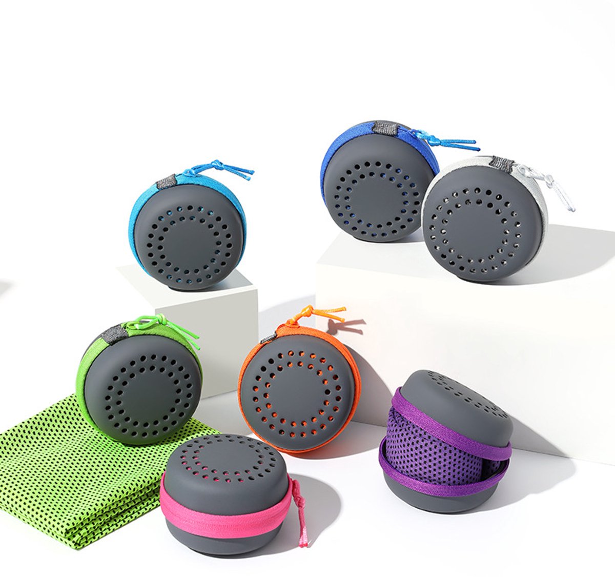 Cooling Towel for Summer & Sports - Quick-Drying & Cooling - Quick-Drying Towels - Cooling Towels for Running - With Storage Box - 30x60 cm (Children) Sky Blue