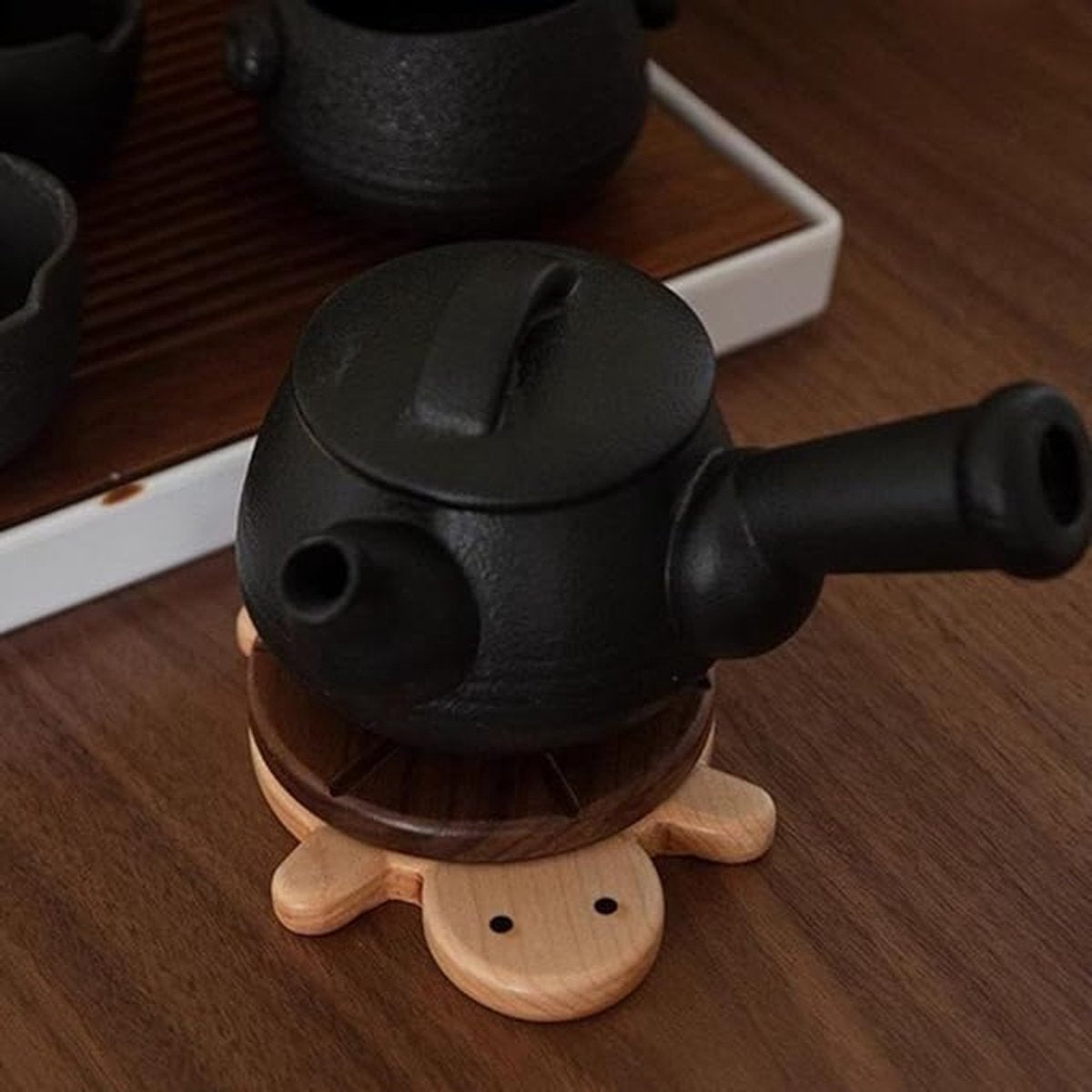 Coasters - Cute coasters - wood - With a stylish turtle design - A fun desk decoration - Perfect for storing all kinds of cups, cutlery and kitchen utensils.