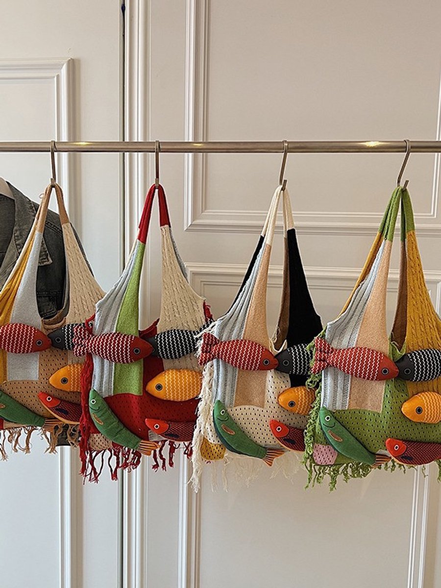 Shoulder Bag - Spacious Storage Bag - Versatile Knitted Bag - Tassel Shopping Bag - Perfect for Day Trips and Shopping - White