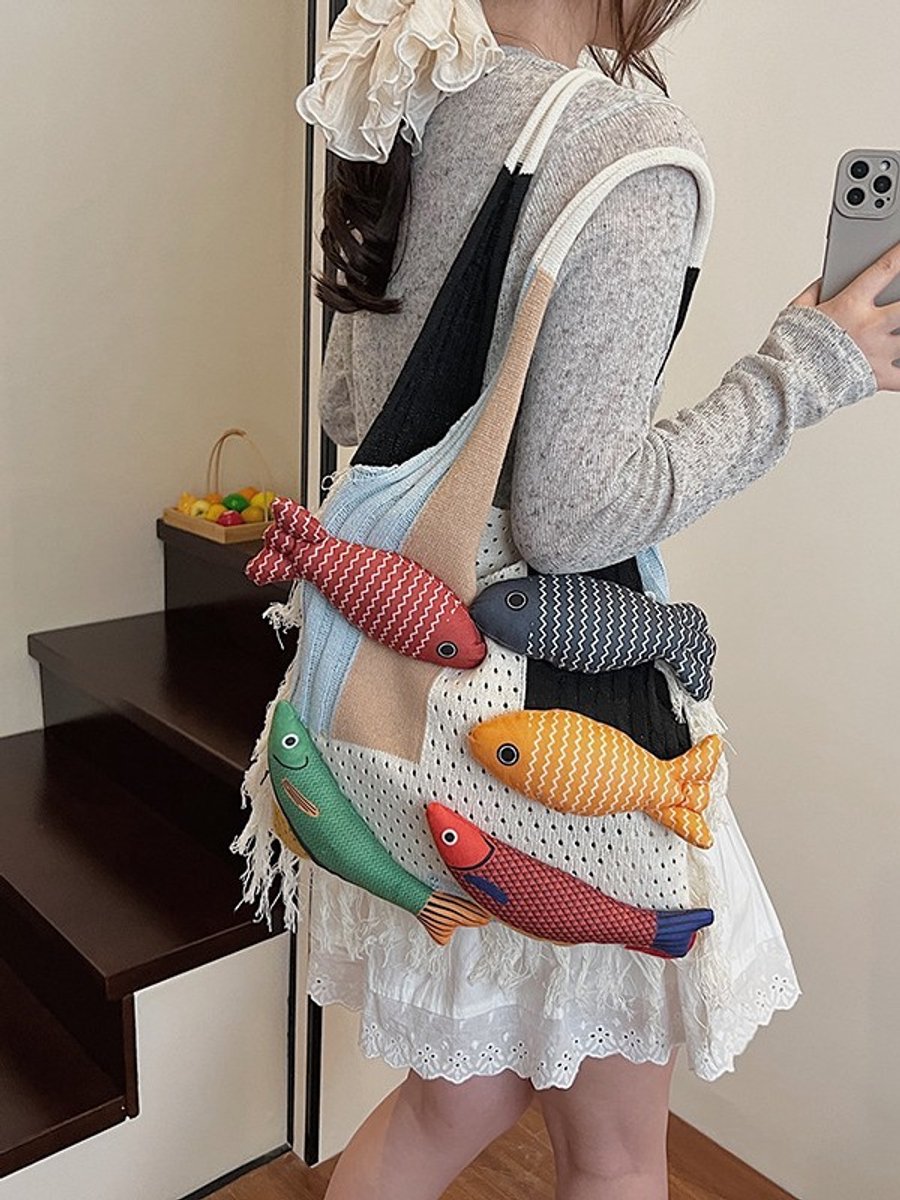 Shoulder Bag - Spacious Storage Bag - Versatile Knitted Bag - Tassel Shopping Bag - Perfect for Day Trips and Shopping - White