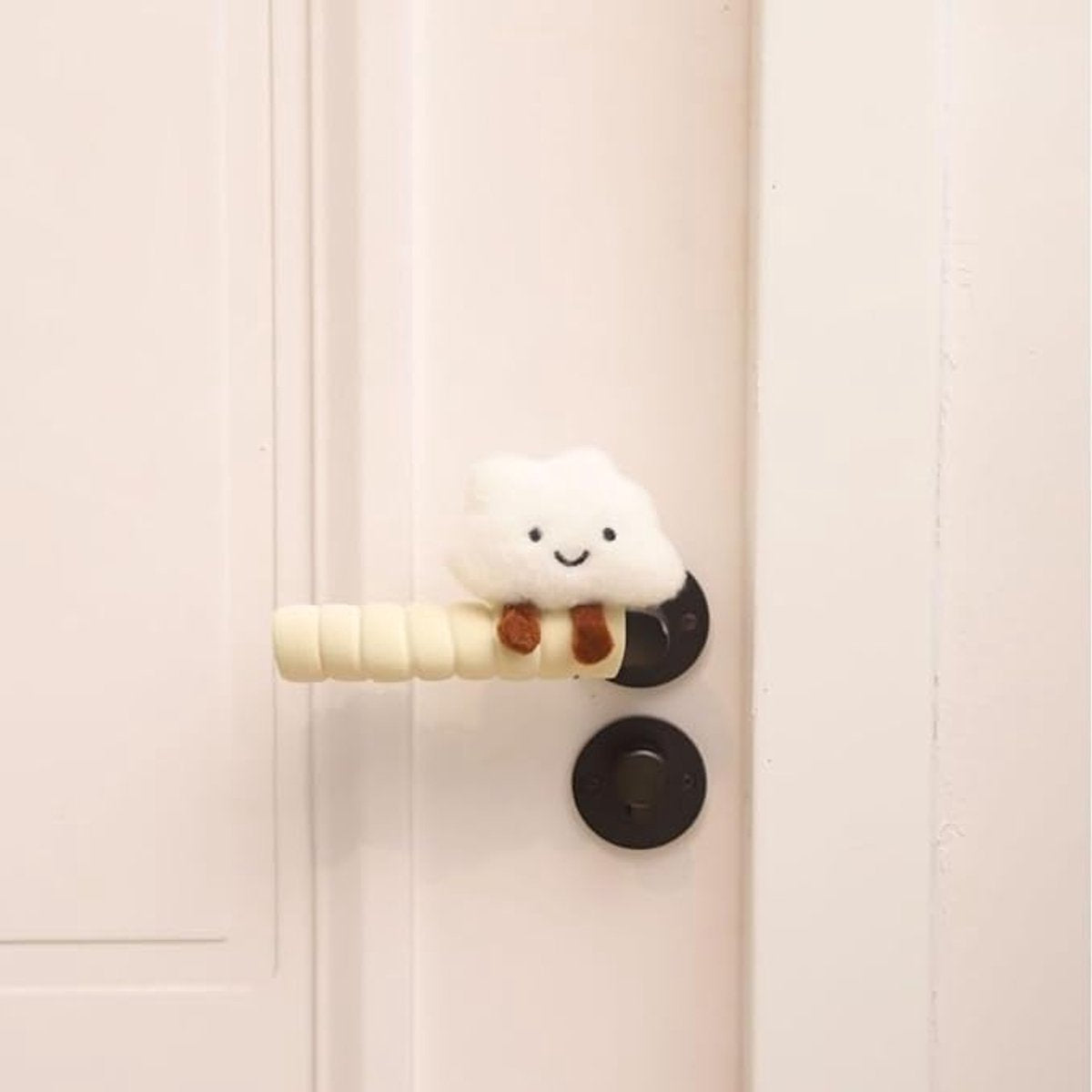 Protective Cover - Set of Two - Cute Cloud-Shaped Door Handle Gloves - Decorative Door Handle Protector Cover - Door Accessories (White)