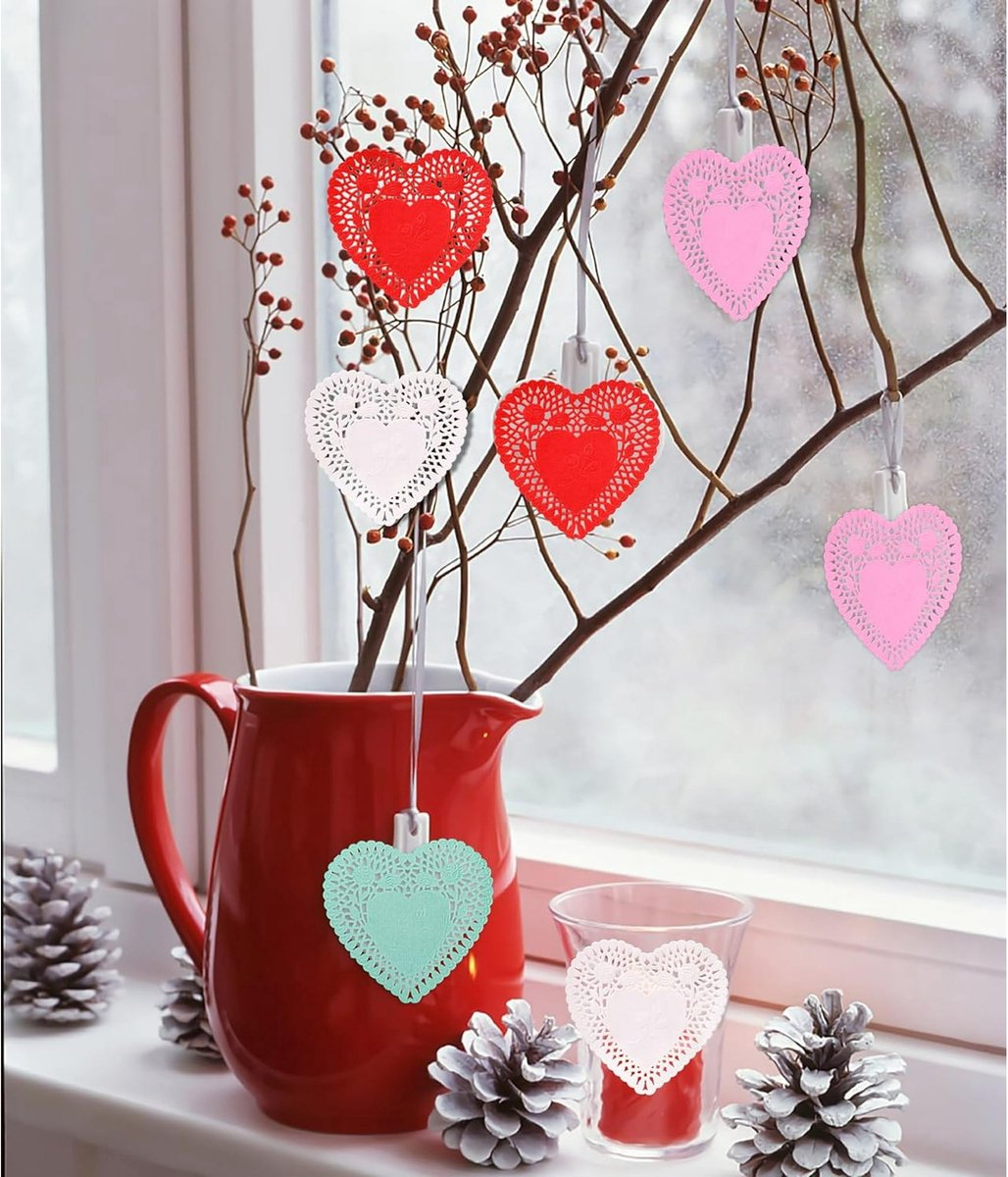 600 Paper Heart Tablecloths - Valentine's Day Decorations, Red/Pink/White Lace Cutouts - Valentine's Day Decorations for Weddings & Parties - 4 Inches