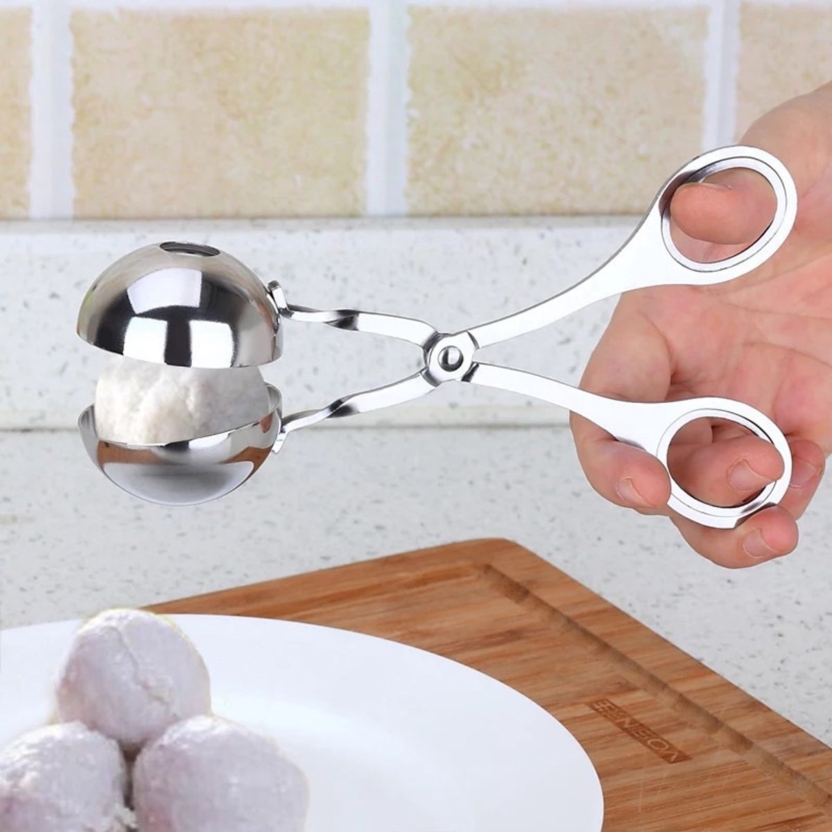 Stainless Steel Meatball Clamps - Pack of 2 - 304 Stainless Steel Meatball Clamps - Meatball Making Tools - Fish Ball Clamps - Round Rice Ball Maker