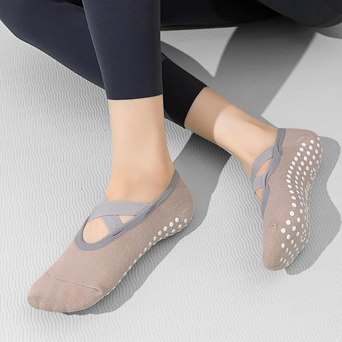 Yoga Socks (4 pairs) - Non-slip socks - Non-slip yoga socks for women - Sizes 35-41 - Pilates socks for women, Non-slip - Fitness Non-slip - Suitable for Pilates, Dance, Fitness