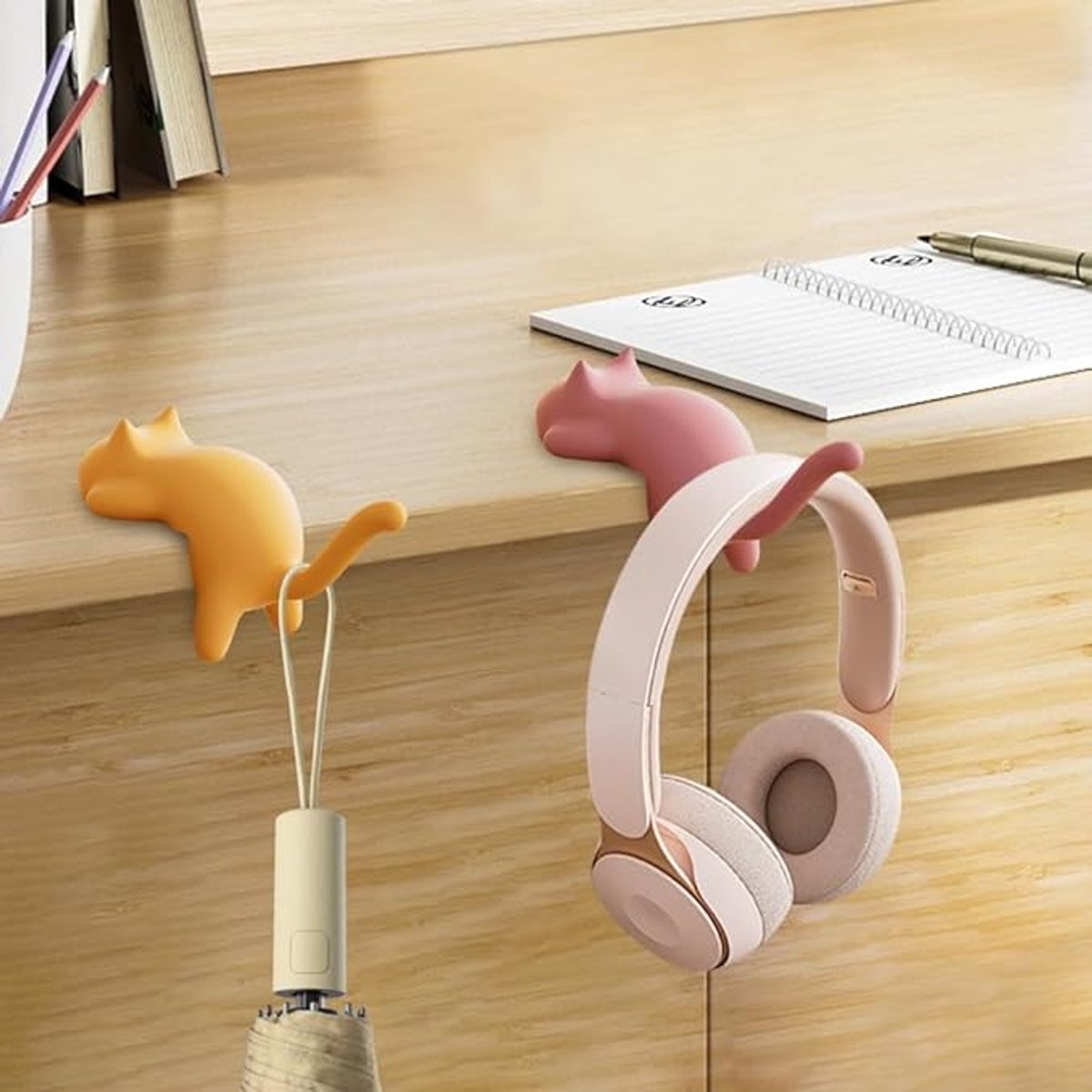 Hooks - 4-Pack - Cat Shape - Backpack Hooks - Non-Slip Hooks - No Drilling Required - Compact and Portable - Suitable for office, home, etc., and can also be used for home decoration. (Black + Off-White + Yellow + Pink)