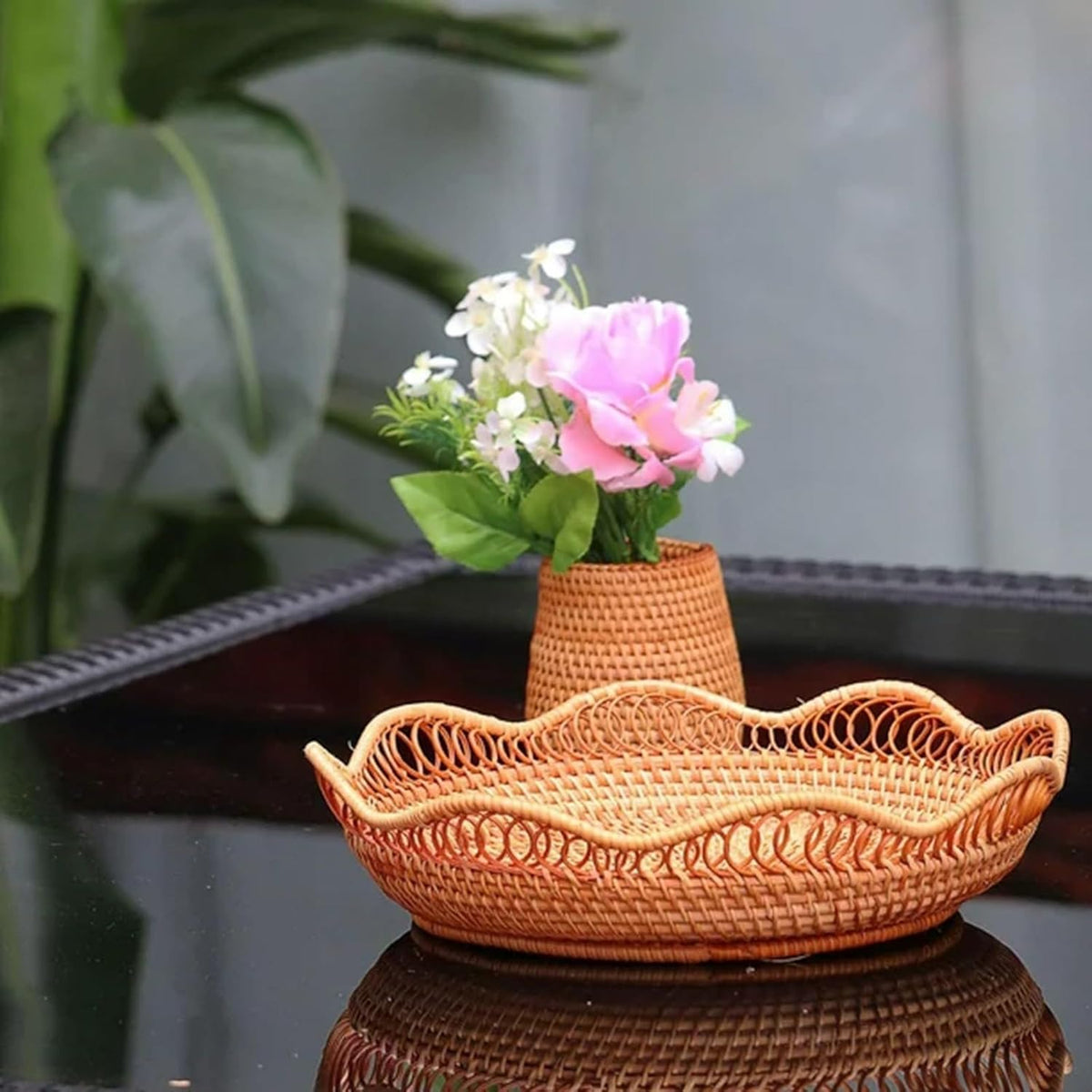 1pc Rattan Fruit Basket, Hand Woven Bread Basket, Tabletop Round Wicker Food Serving Storage Bowl, Natural Woven Decorative Baskets for Home Kitchen Counter Organizing