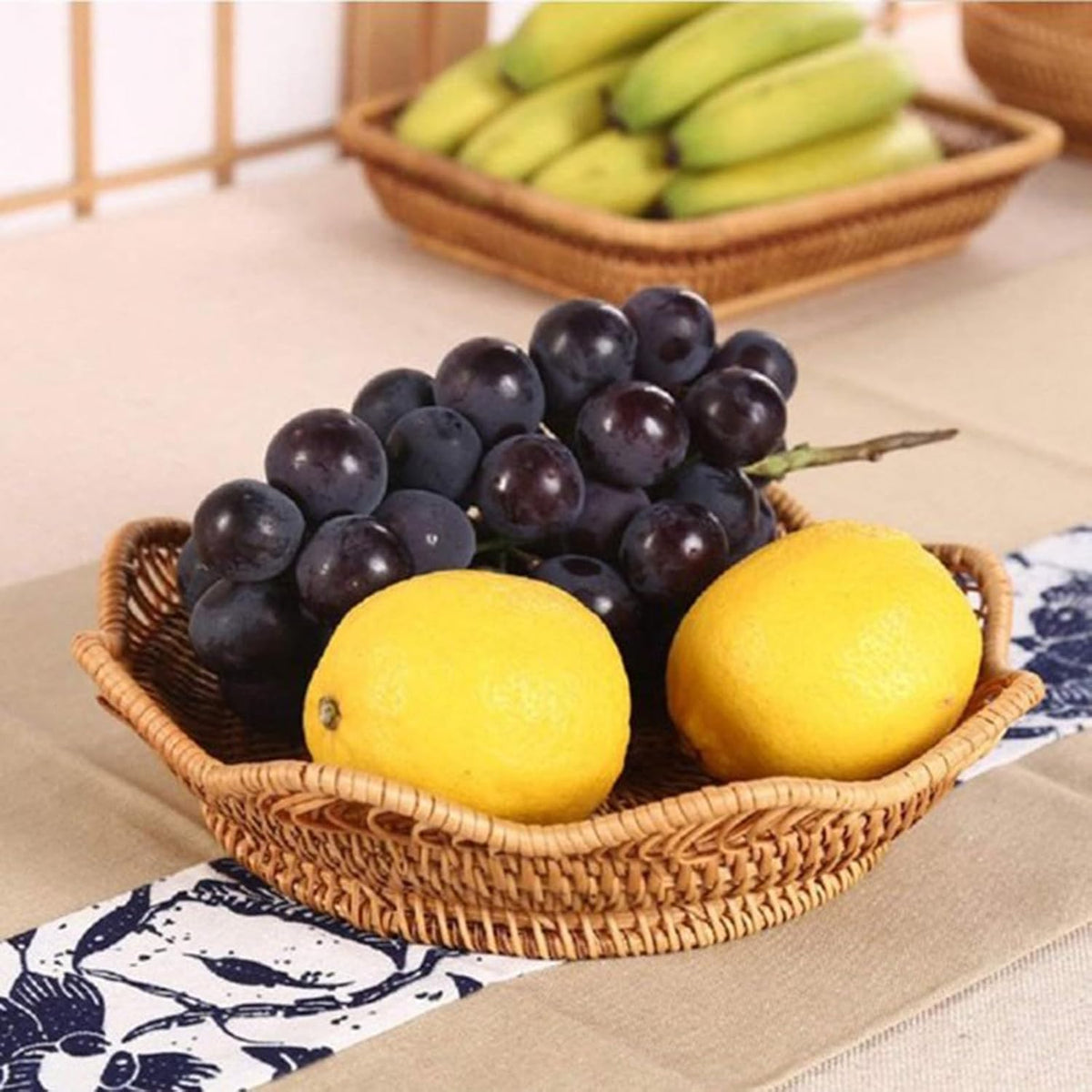 1pc Rattan Fruit Basket, Hand Woven Bread Basket, Tabletop Round Wicker Food Serving Storage Bowl, Natural Woven Decorative Baskets for Home Kitchen Counter Organizing