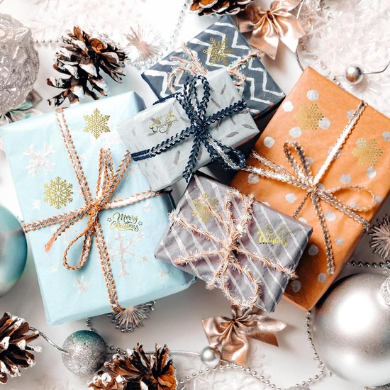 Stickers - 500 sheets - Christmas stickers - Christmas card stickers - Roll of Christmas stickers - Suitable for envelopes, gift boxes, cards, photo albums, crafts, Christmas decorations, etc.