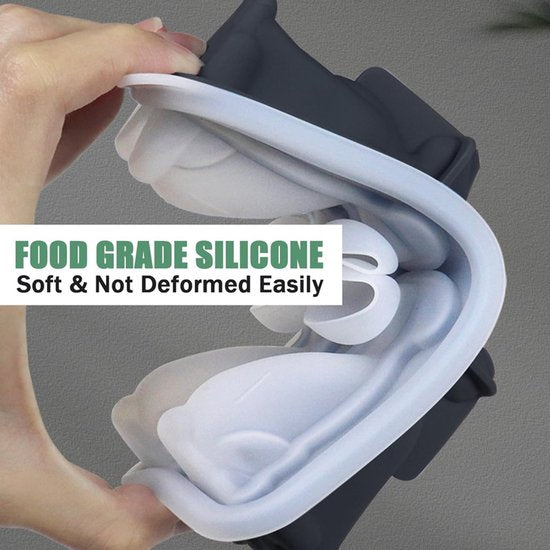 3D Labrador Ice Cube Mold - With Integrated Funnel - Dog Friendly Shape - Silicone & Easy De-molding