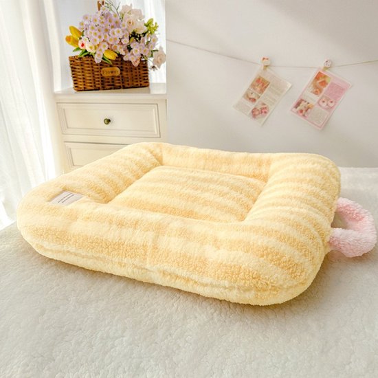 Cat Bed - Pet Mat - Soft and Warm Sleeping Mat for Cats and Small Pets, Comfortable and Cozy - Suitable for All Pets (Yellow,S:40 * 50cm)