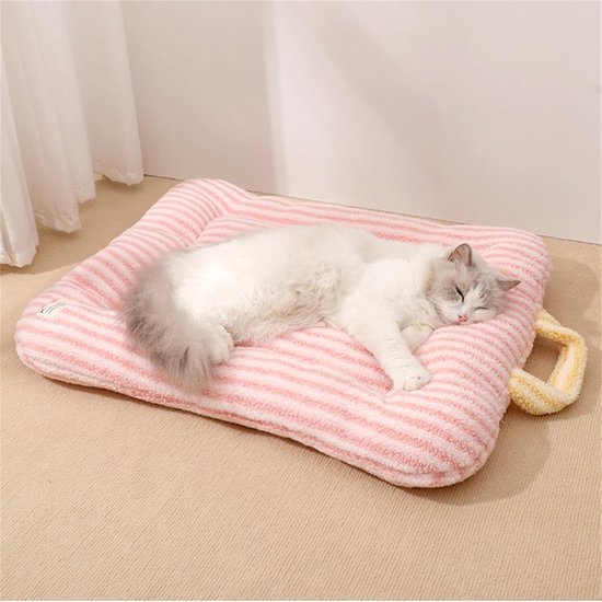 Cat Bed - Pet Mat - Soft and Warm Sleeping Mat for Cats and Small Pets, Comfortable and Cozy - Suitable for All Pets (Yellow,S:40 * 50cm)