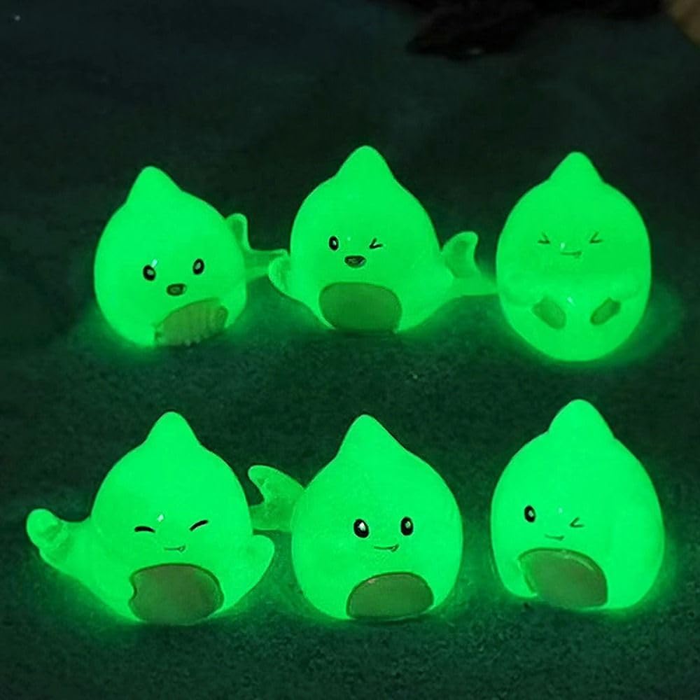 Aquarium Decoration – Ornaments – Mini Ocean Resin Animals – Luminous Mini Shark Figures – Durable & Non-Fading Resin – Glow-in-the-Dark Sea Animals – For Fairy Garden, Micro Landscape, Aquarium & Home Decor – Pack of 6