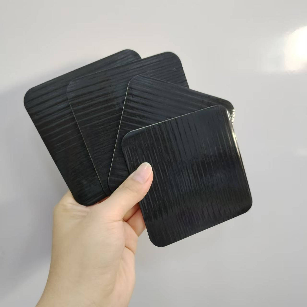 Rug Stoppers Square - Set of 8 - 10 x 10 cm - Anti-Slip Pads for Carpet - Washable &amp; Reusable - Black