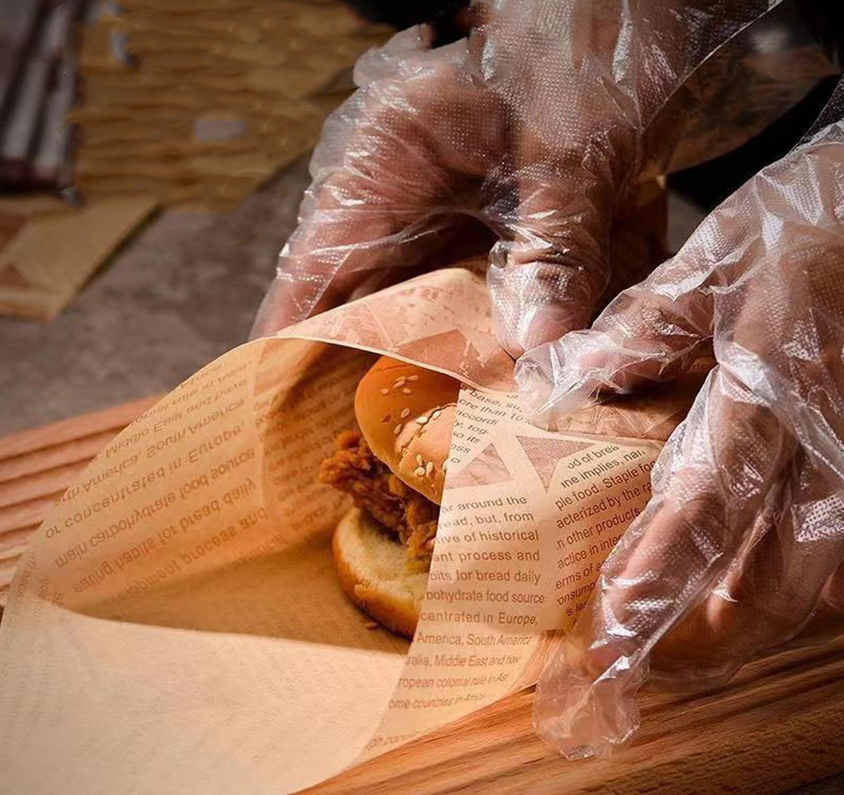 Silicone baking paper wax paper - for cooked food, 100 sheets square kraft paper for absorbing oil, newspaper for sandwich and food baskets, suitable for cakes, bread, fries, pizza, hamburgers, hot dogs