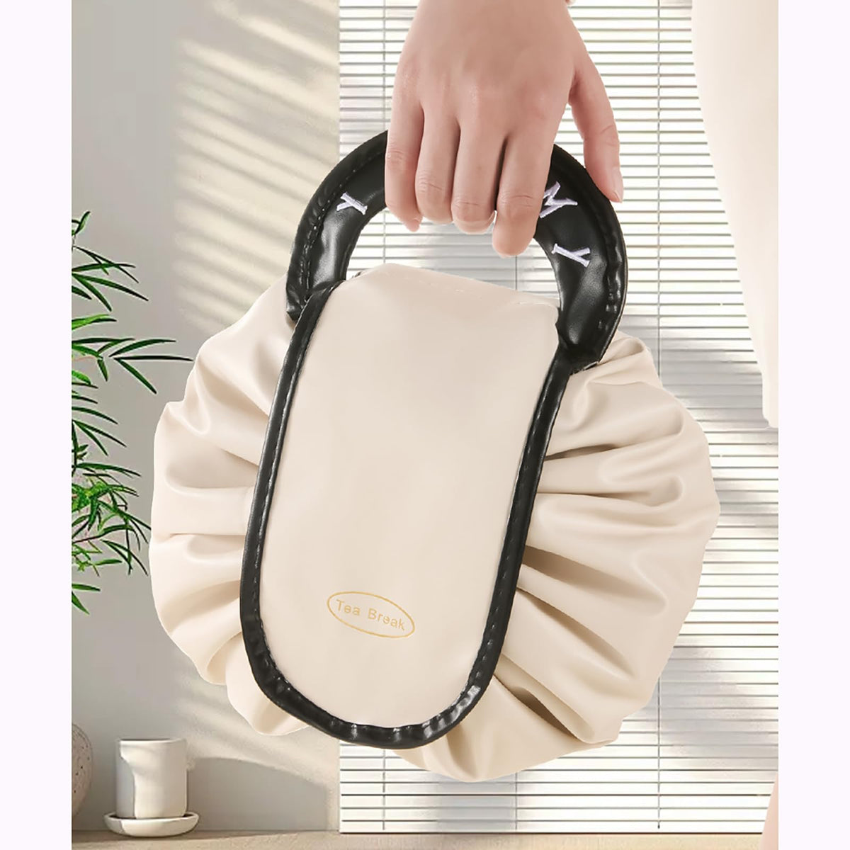 Make up bag-Portable Cosmetic Bag-Large Capacity Organizer-With Drawstring & Handle-Waterproof Toiletry Bag-Suitable for Gym-Beach-Business Trips