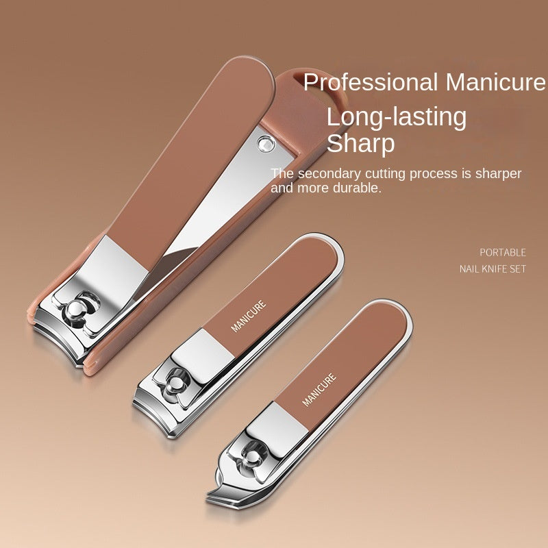 Manicure set - Pedicure set - Nail clippers - Nail scissors - Nail file - Tweezers - Stainless steel - Luxury case - Travel size - Nail cutting - Cuticle pusher - Nail styling - Hands and feet - Compact - Beige - 7 pieces