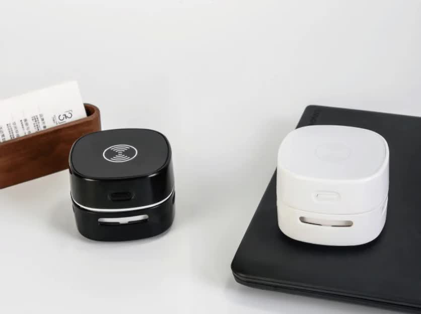 Desk Vacuum Cleaner - Mini Vacuum Cleaner - Table Vacuum Cleaner - Handheld Vacuum Cleaner - Wireless Charger - 2 in 1 - USB Rechargeable - Portable Vacuum Cleaner - Desk Accessories - Gadget - Keyboard Cleaner - Compact - Phone Charger - White - 1 Piece