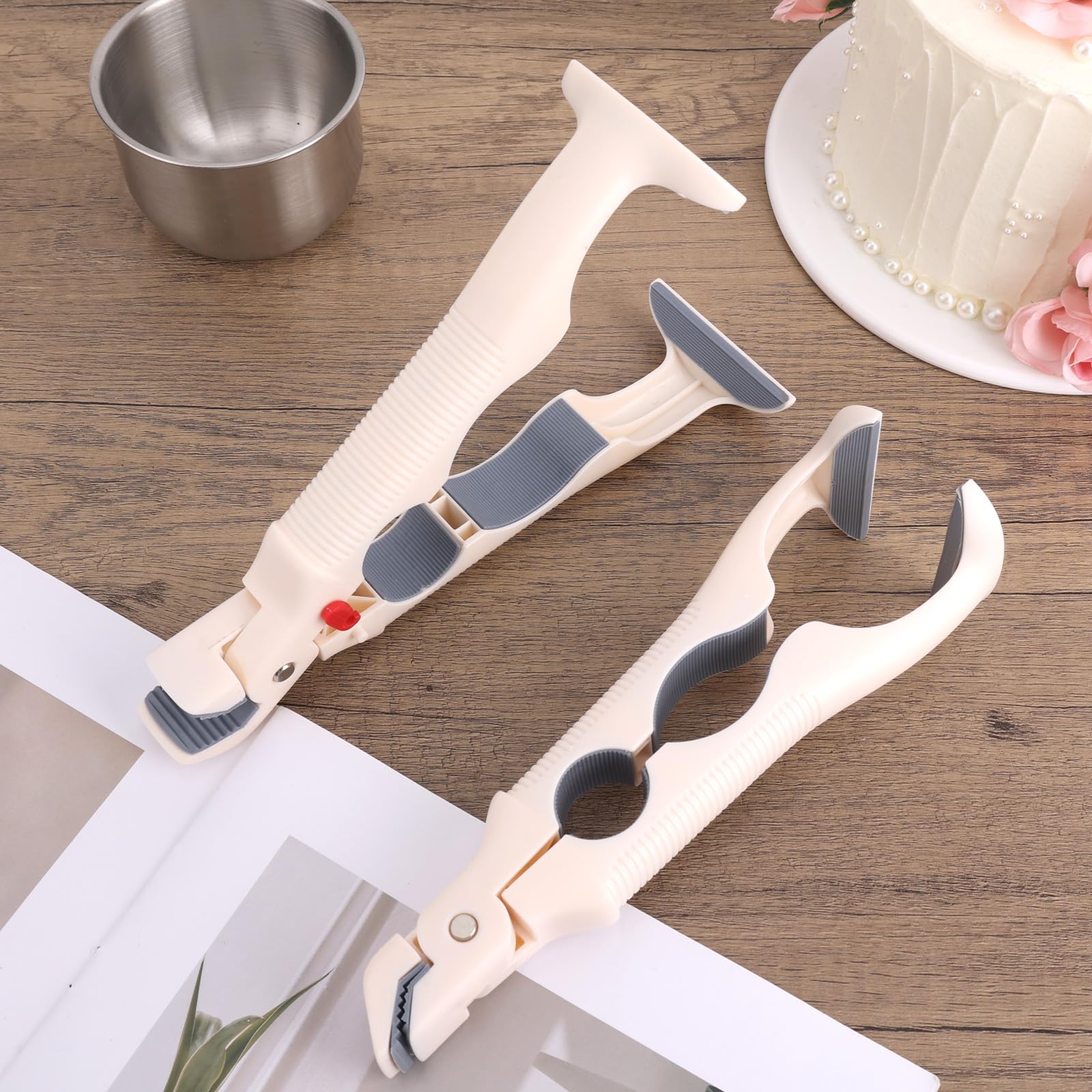 Pan Handle - Plate Tongs - Bowl Tongs - Hot Dish Gripper - Airfryer Accessories - Anti-Scorch Clip - Oven Glove Alternative - Microwave Aid - Kitchen Gadget - Heat Resistant - Anti-Slip - Pan Lifter - Beige - 2 Pieces