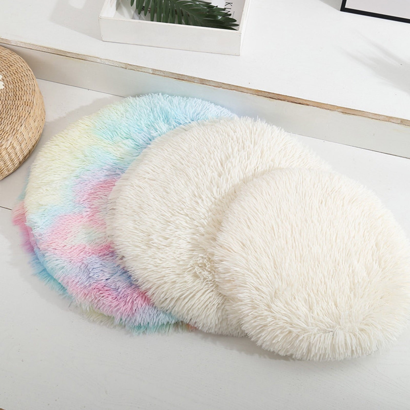 Darzheoy 16 inch Plush Dog Bed Mat Warm Fluffy Round Puppy Crate Pad with Anti-Slip Waterproof Bottom Soft Comfy Pet Kennel Mat for Small and Medium Dogs Purple