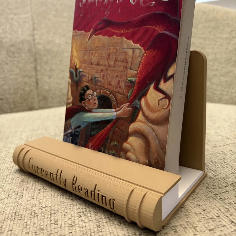 3D printed bookends are both practical and aesthetically pleasing, making them ideal for bookworms, students, or anyone who enjoys organizing their reading materials.