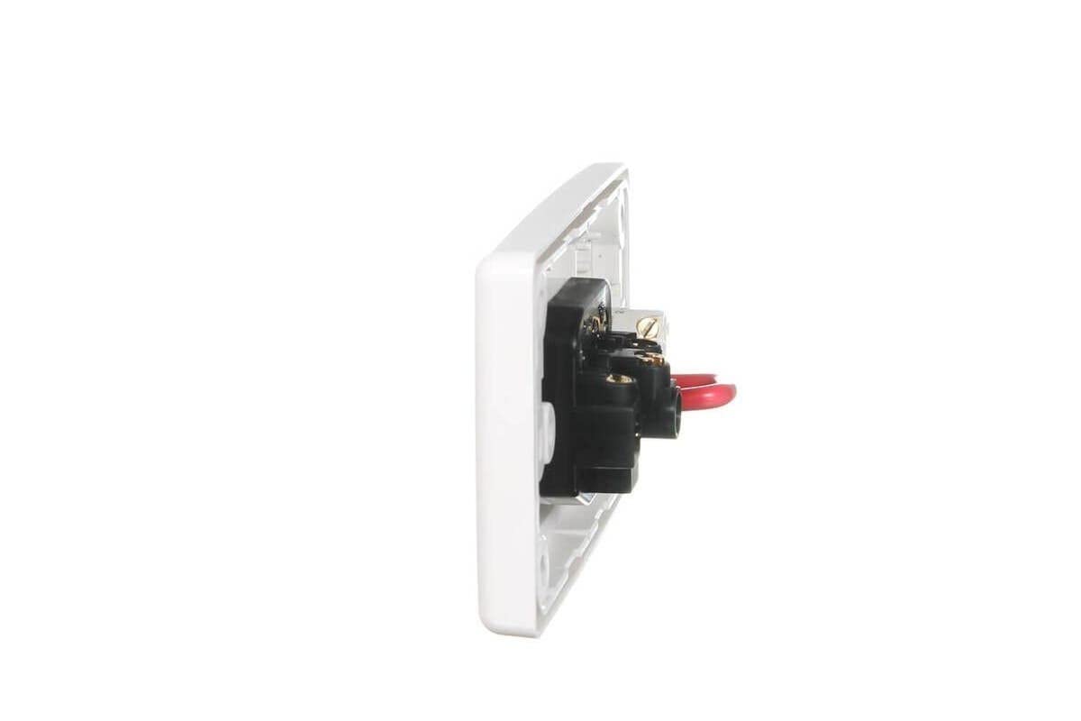 2000-2015/20-WE - Socket Switched Single 20A 250V