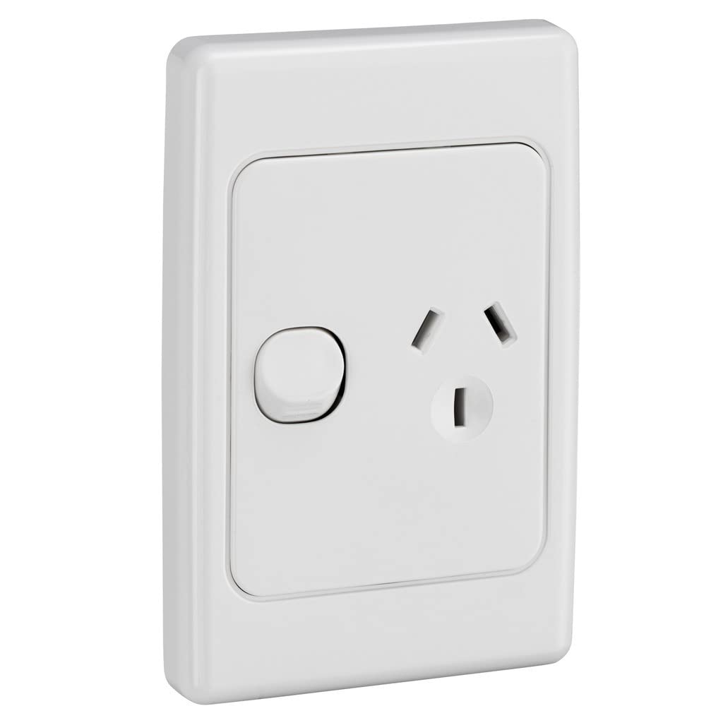 2000 Series 250V 10A Single Switch Socket Outlet, White Electric