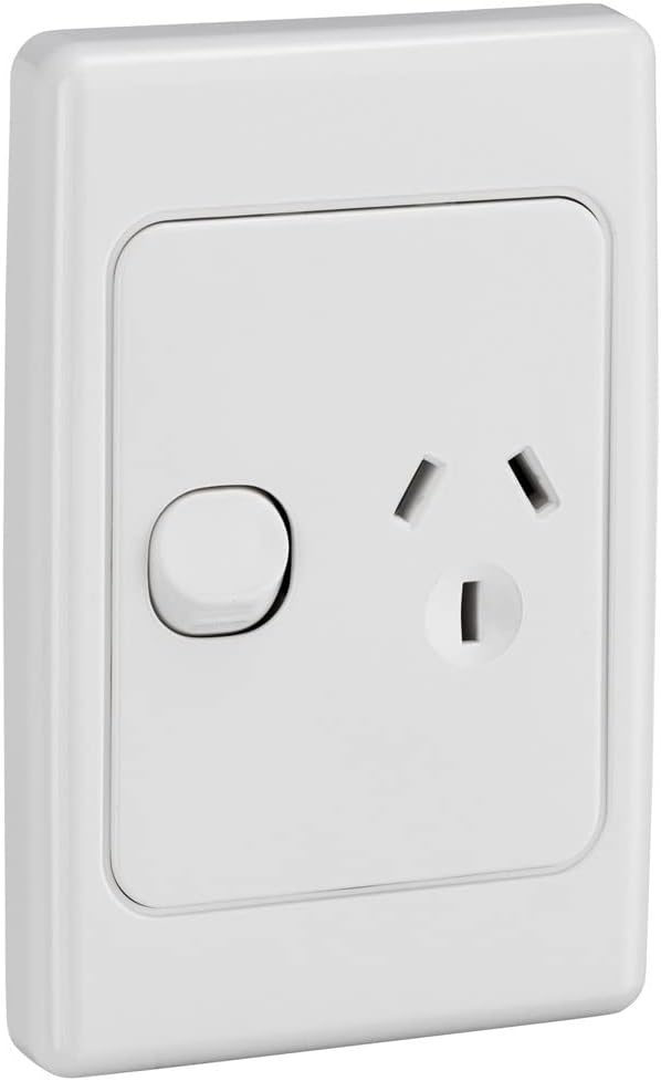 2000 Series 250V 10A Single Switch Socket Outlet, White Electric
