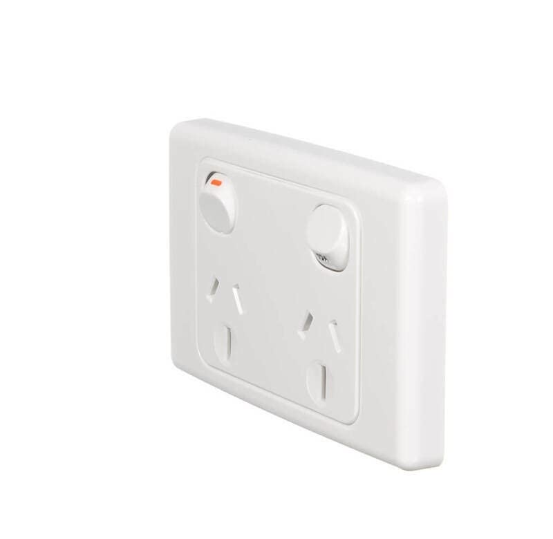 2000-2025/15-WE- Switched Socket Twin 15A 250V