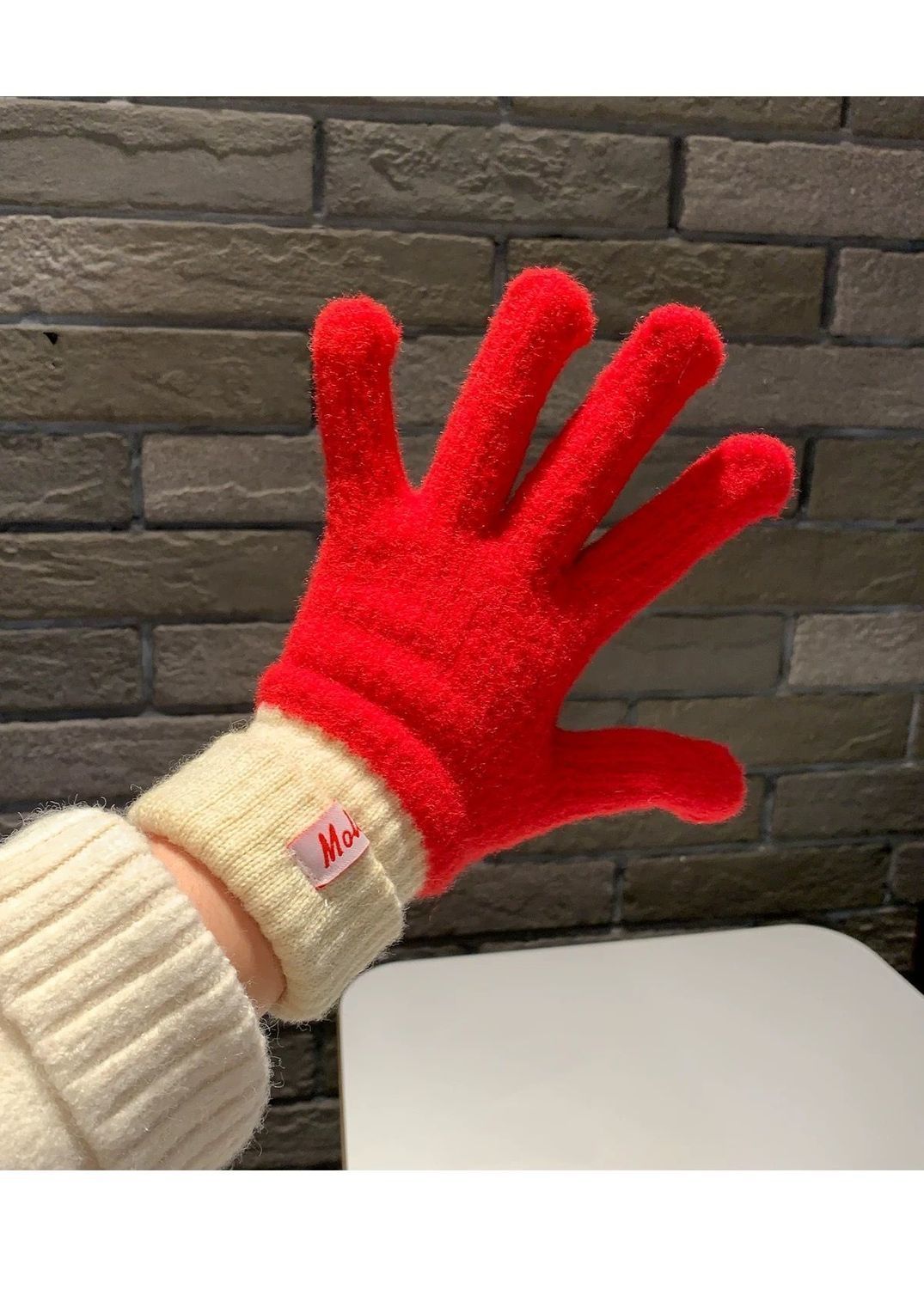 Knit Gloves Rose Red