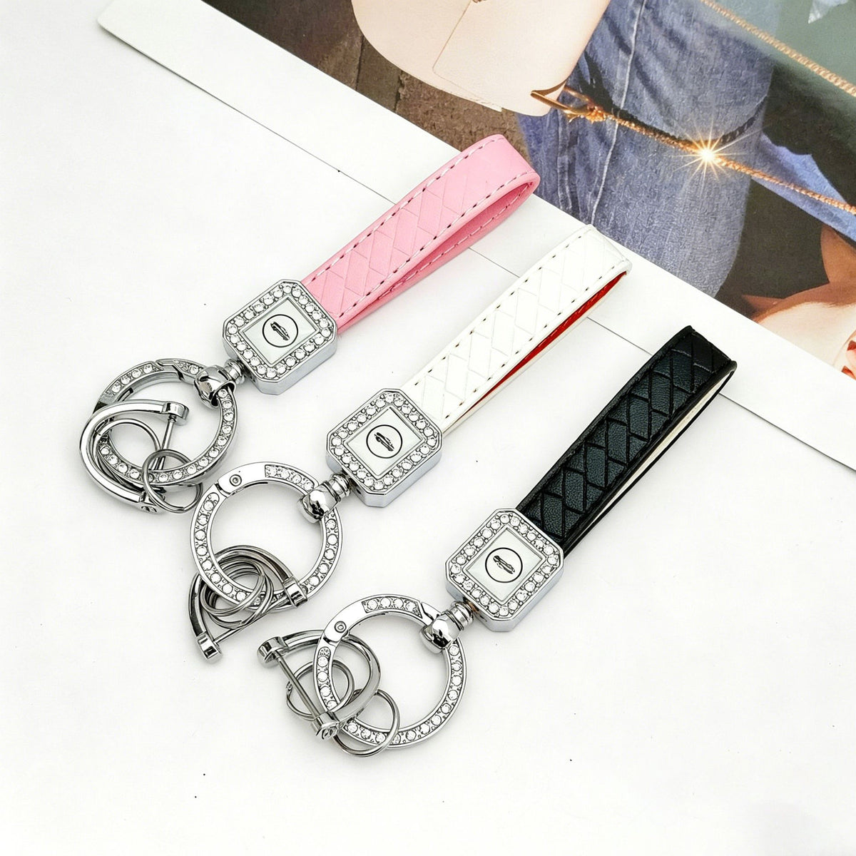 Silver Hardware White 25 Pack