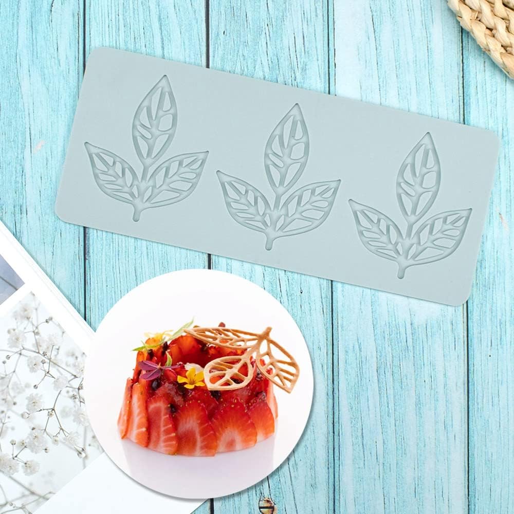 Baking Molds (3-Piece Set) - Silicone Baking Molds - Three Different Shapes - Maple Leaf, Clover, and Snowflake Patterns - Suitable for baking chocolate, candy, and cupcakes, this is a handy tool for creating fun homemade desserts