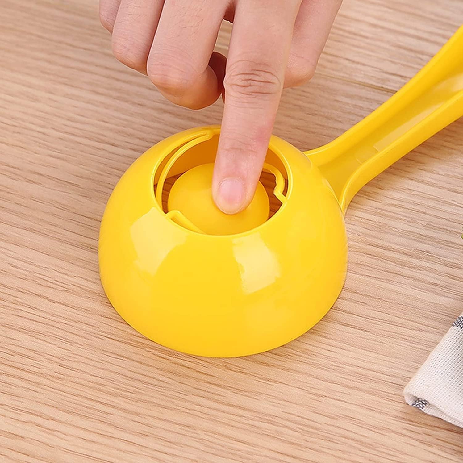 Rice Scoop Ladle Mold For Rice Ball Making, Non-stick Sushi Mold Rice Ball Scoop Rice Spatula Kitchen Utensil Yellow