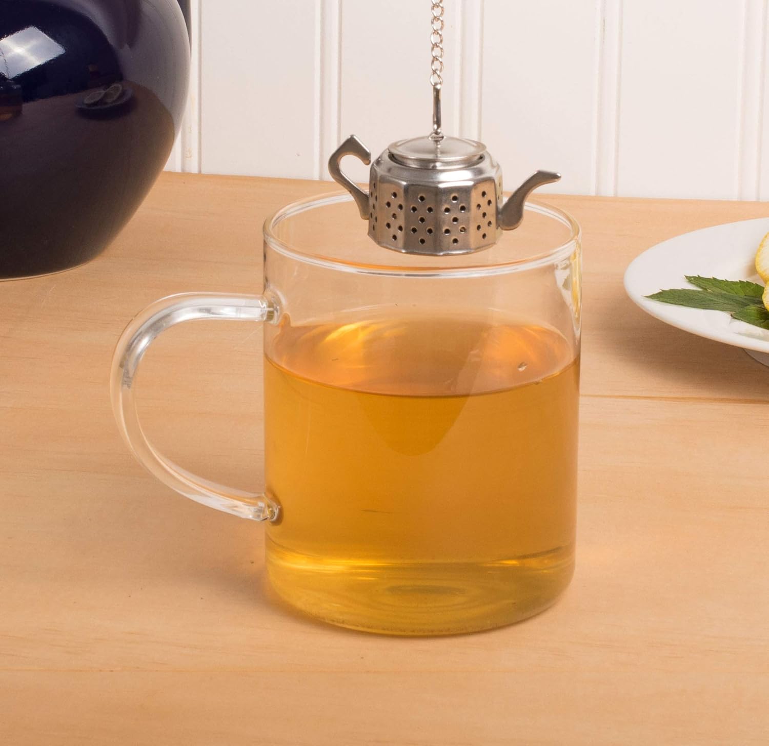 Fun Teapot Shaped Stainless Steel Loose Tea Strainer Reusable Tea Infuser Gift for Tea Lovers 1 Set
