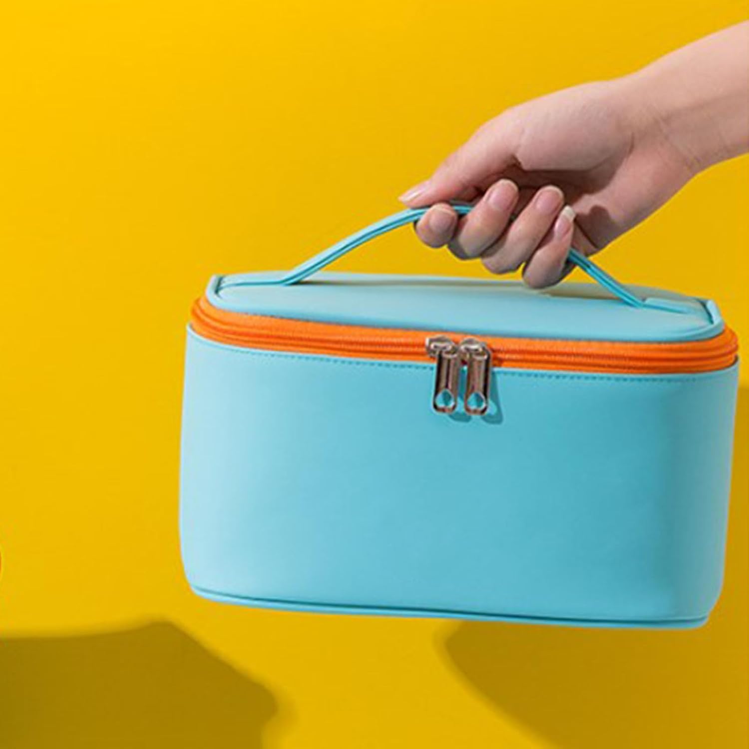 Large Capacity Travel Cosmetic Bag, Makeup Bag PU Leather Organizer Waterproof Pouch Portable for Women