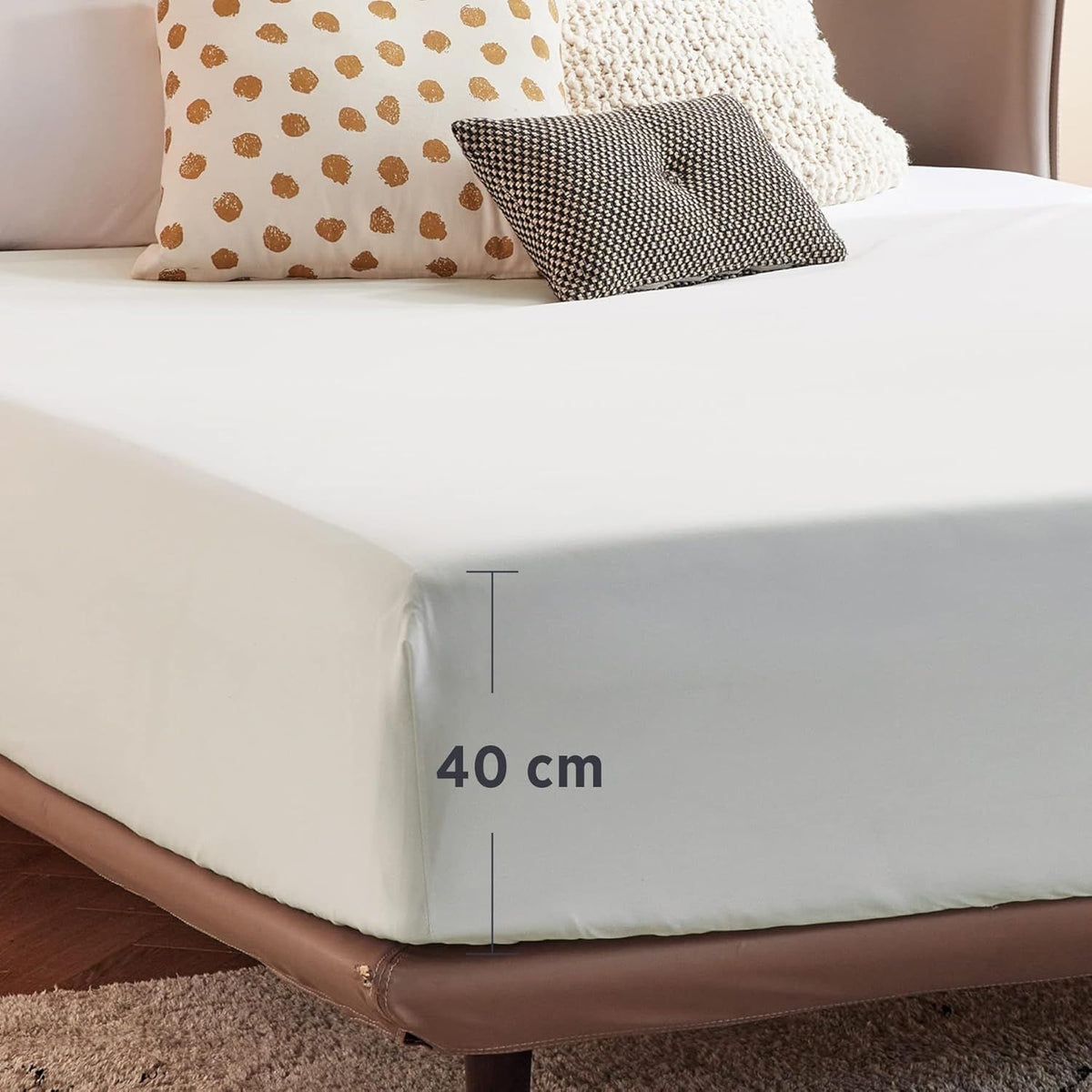 2000TC Hotel Quality Fitted Sheets - 2 Piece Fitted Sheets  -Breathable Bedding - Wrinkle, Fade, Stain Resistant- 16inch/40cm Deep Pocket Fitted Bed Sheets-Wrinkle and Fade Resistant,(White,Queen)