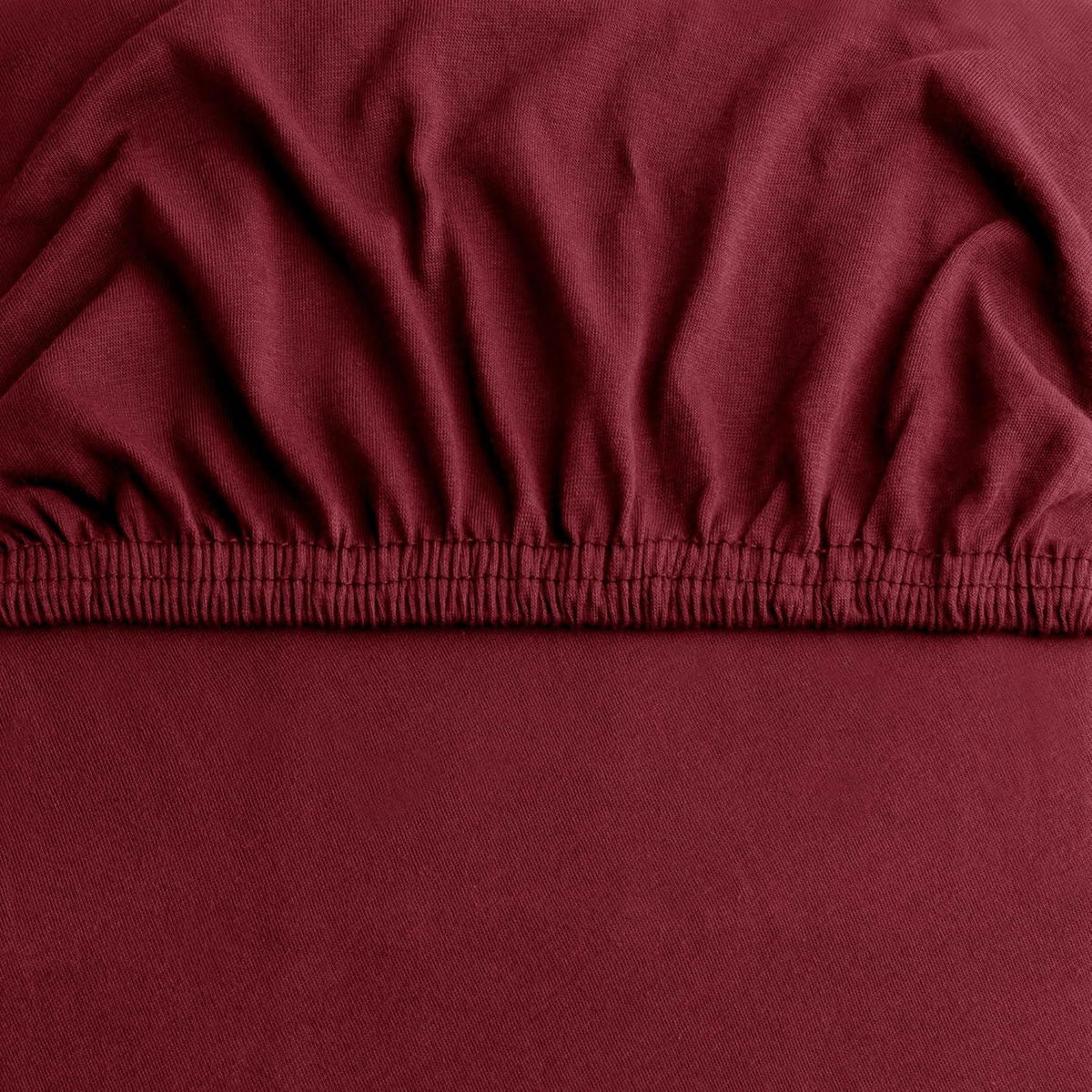 Hotel Quality Fitted sheets - 2 Piece Fitted sheets  -Breathable Bedding - Wrinkle, Fade, Stain Resistant- 26inch/40cm Deep Pocket Fitted Bed Sheet-Wrinkle and Fade Resistant,(Red,Queen)
